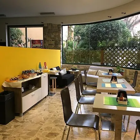 Stazione Ξενοδοχείο