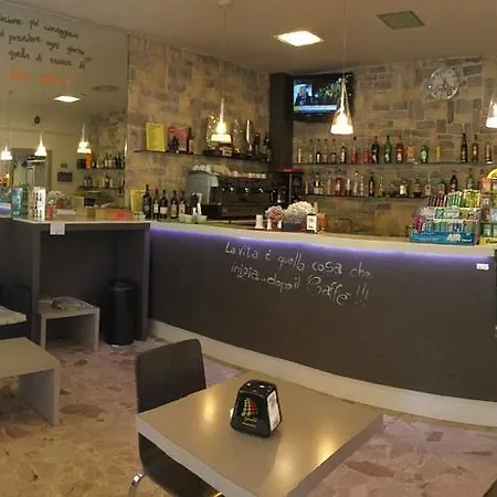 Stazione Ξενοδοχείο Κατόλικα