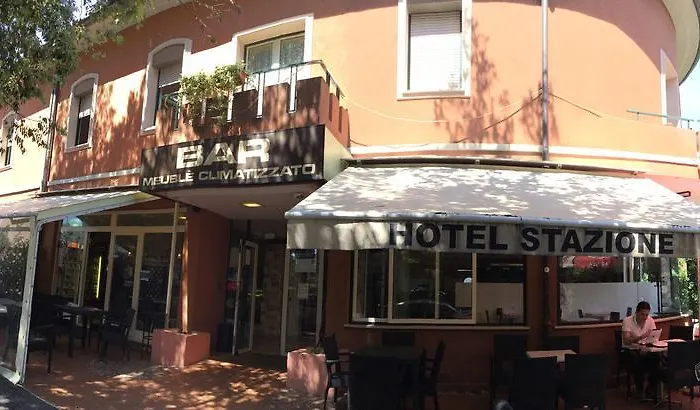 Hotel Stazione Cattolica
