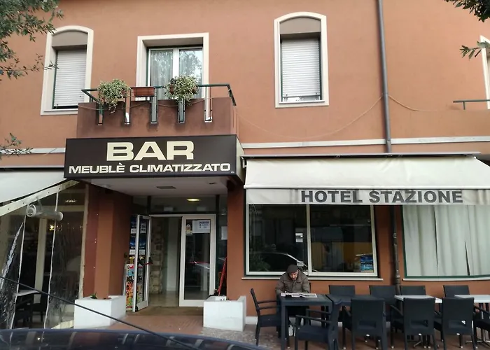 Stazione Szálloda Cattolica